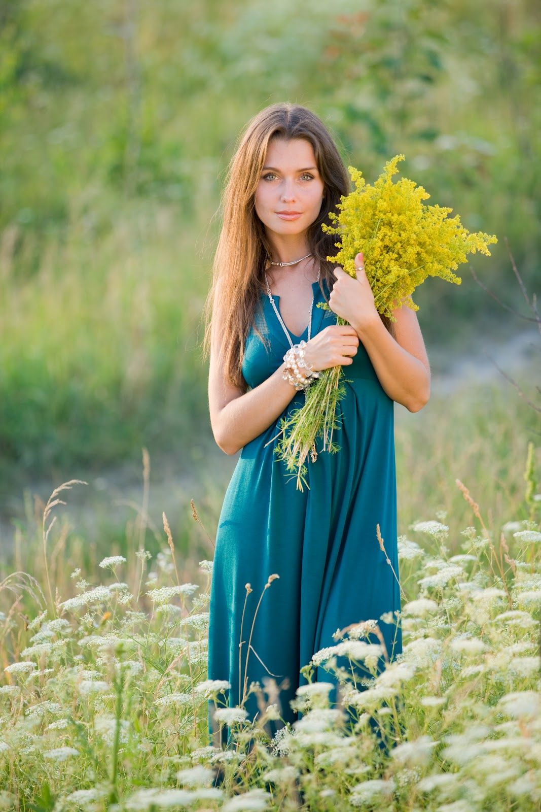 Slavic women in Vientiane